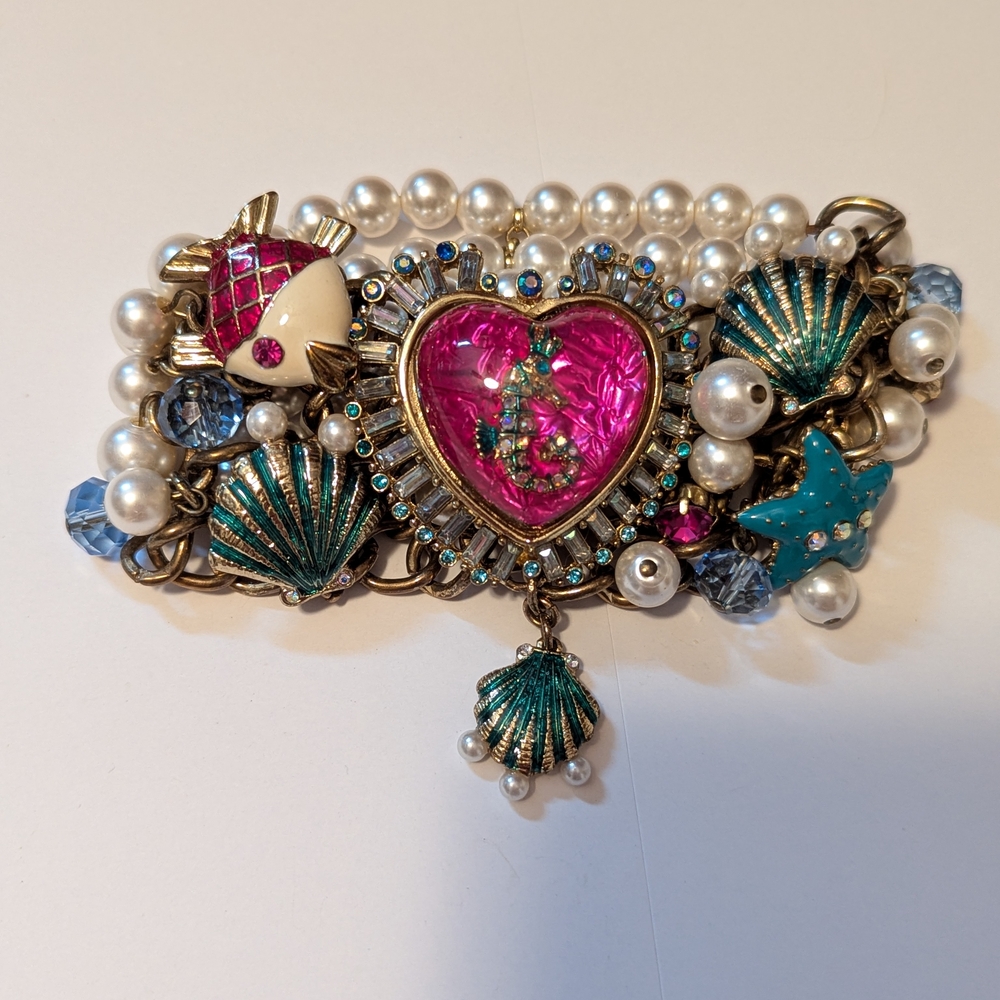 VINTAGE Betsey Johnson "Jewels Of The Sea" Stretchy Bracelet